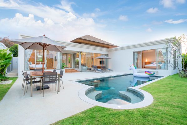 Cost of Pool Deck Pouring in Monroe Township