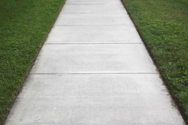 Cost of Concrete Walkway Replacement in Monroe Township