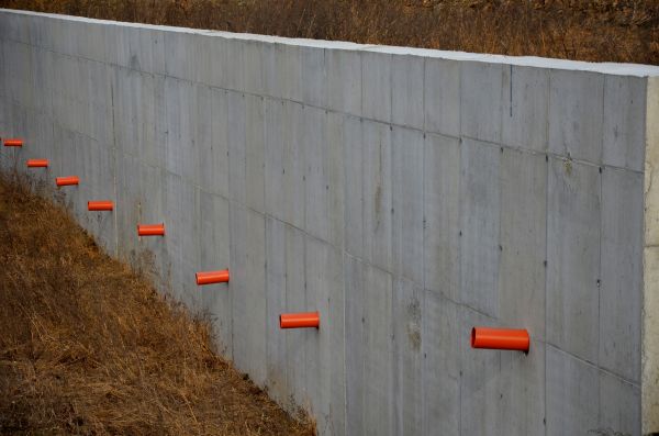 Cost of Concrete Wall Installation in Monroe Township
