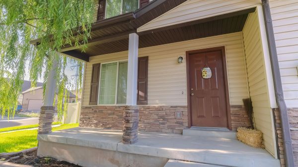 Cost of Concrete Porch Installation in Monroe Township